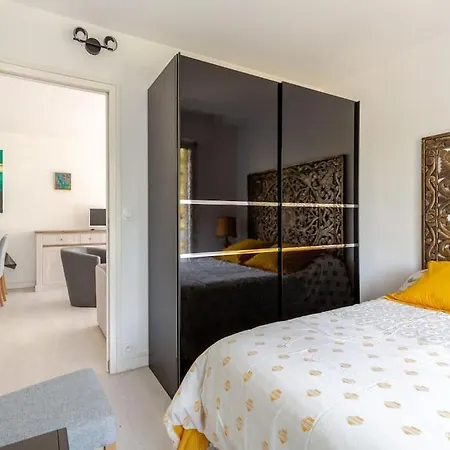 Appartement Escapade Ensoleillee Avec 2 - Parking Prive Et Court De Tennis A Proximite De La Benoit De