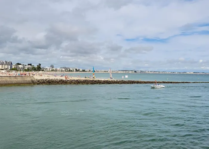 L'elegance A La Bauloise - Proche - Parking Prive Apartment